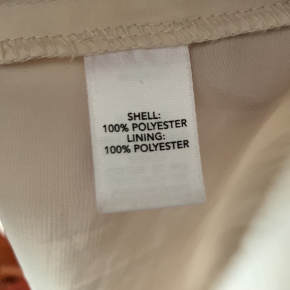 Decorative Lace Neckline Sheath Under Hi Lo Sleeveless Dress - Picture 6 of 8